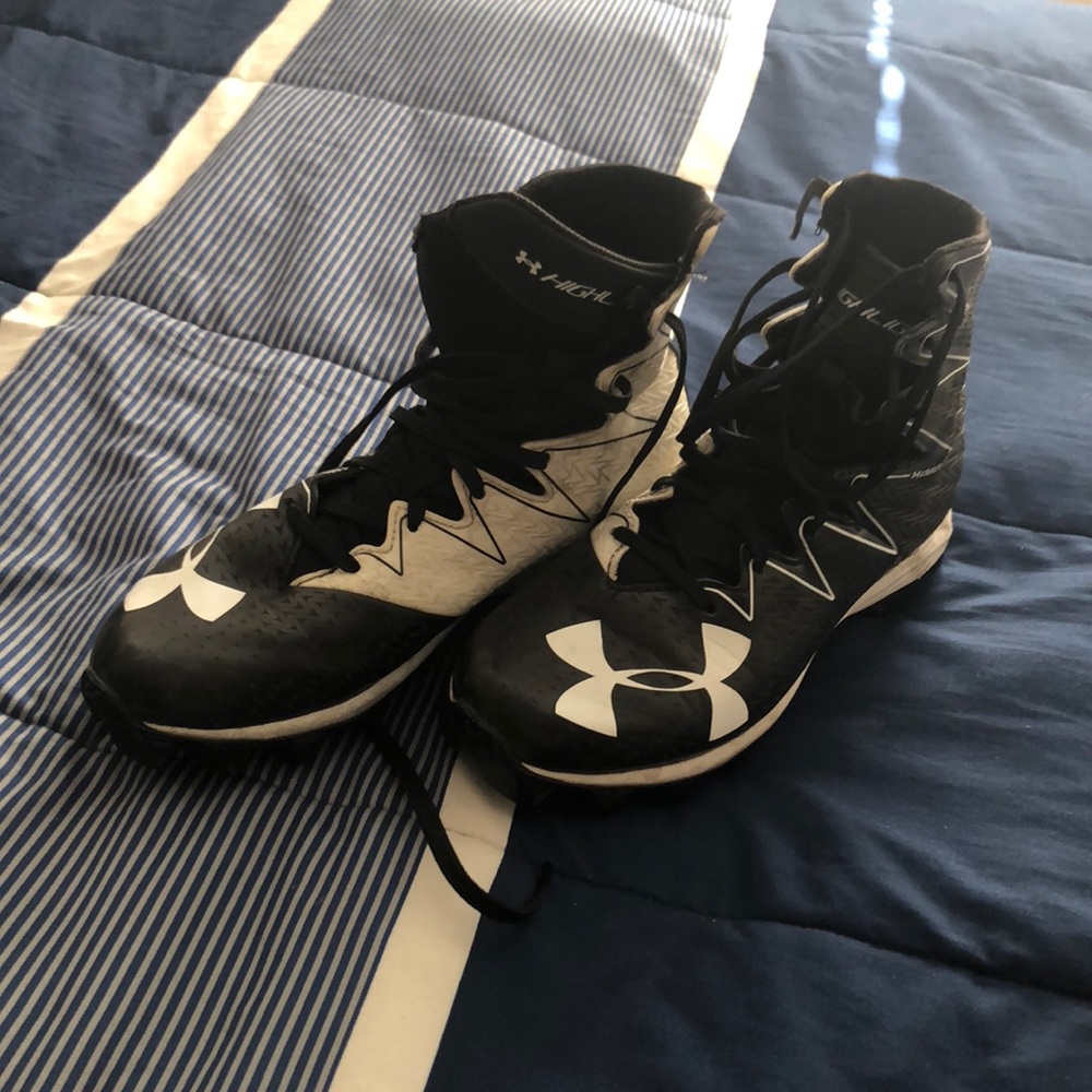 Football cleats